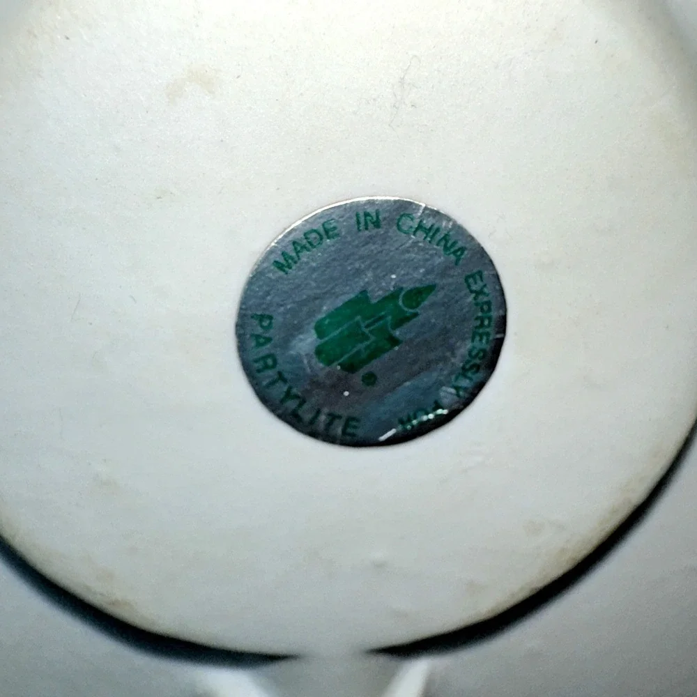 Partylite Retired 1993 Hook & Ladder Fire Station Ceramic House For Tea Candles - Picture 7 of 8